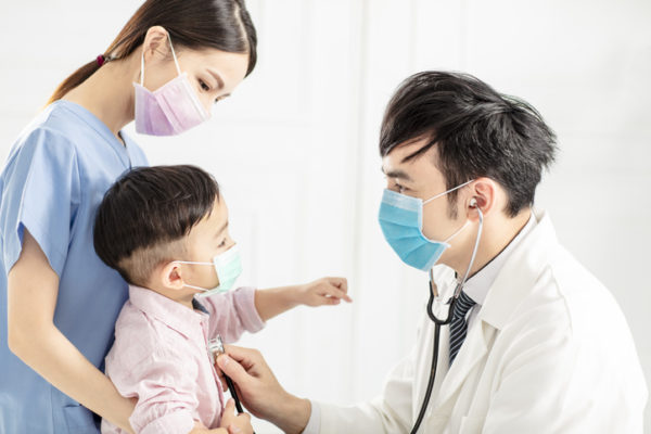 Find out how to help your child conquer the fear of the pediatric doctor